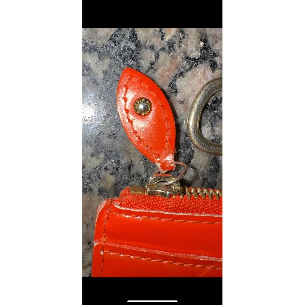AUTHENTIC Louis Vuitton Vernis Key Pouch, Red